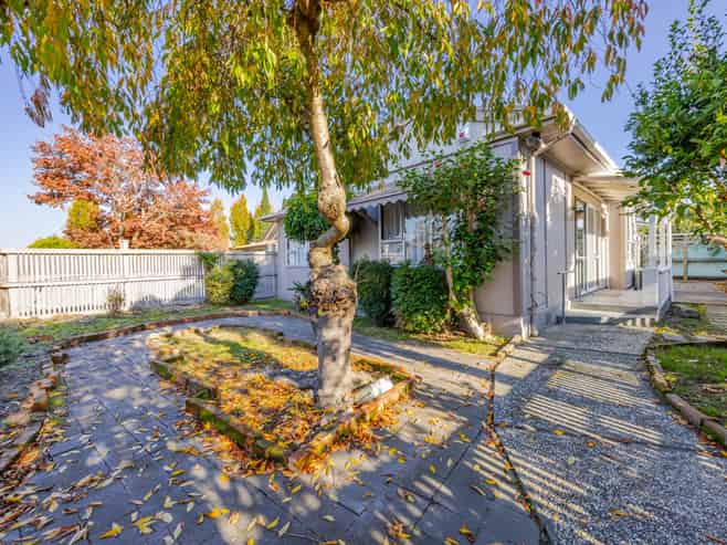 706 Whitehead Road, Saint Leonards