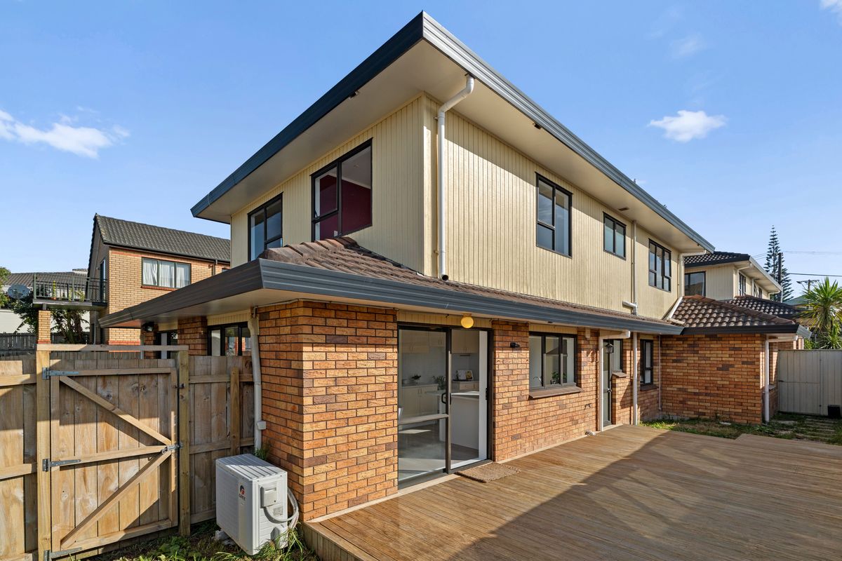 Central Convenience Meets Family Comfort - View 3