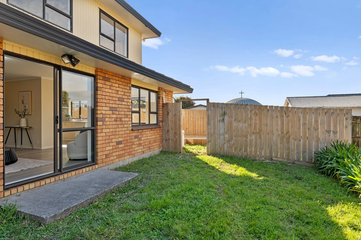 Central Convenience Meets Family Comfort - View 4