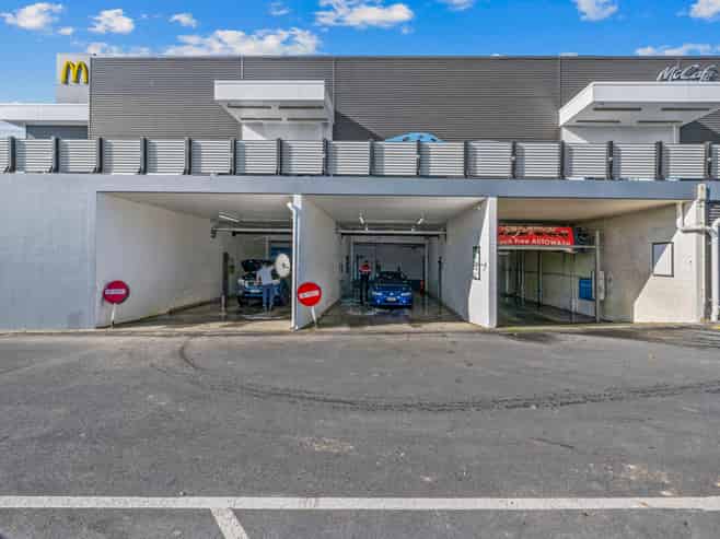 Passive Investment | 10-Year Lease