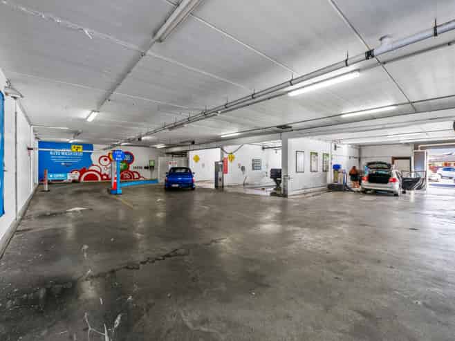 Passive Investment | 10-Year Lease