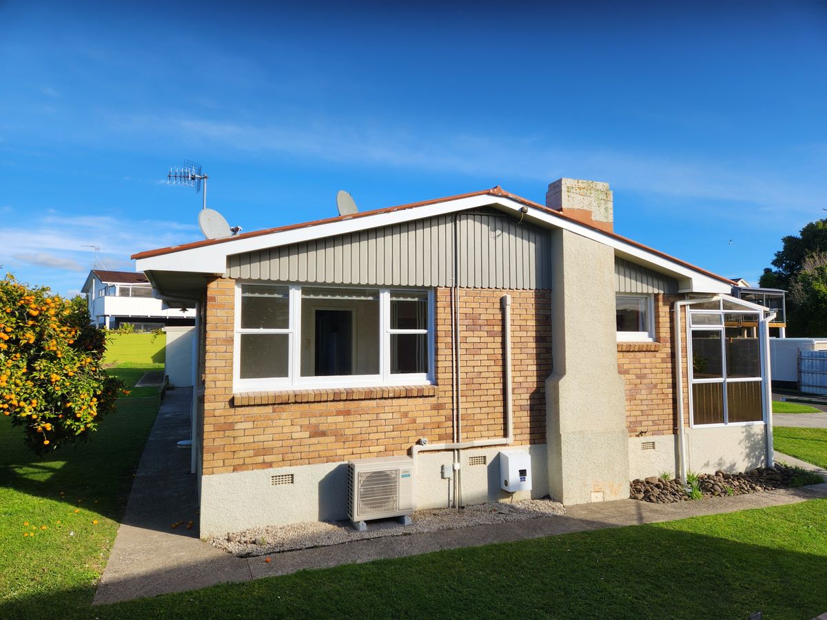 Spacious Family Living in Sought-After Matua - Ansicht 3