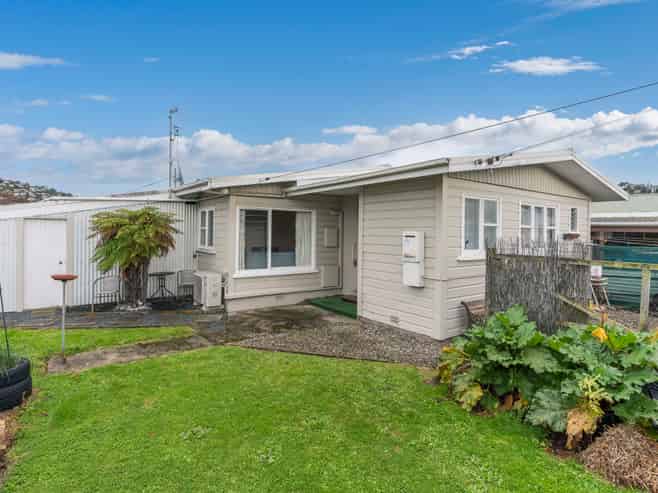 21 Bradshaw Street, SOUTH DUNEDIN