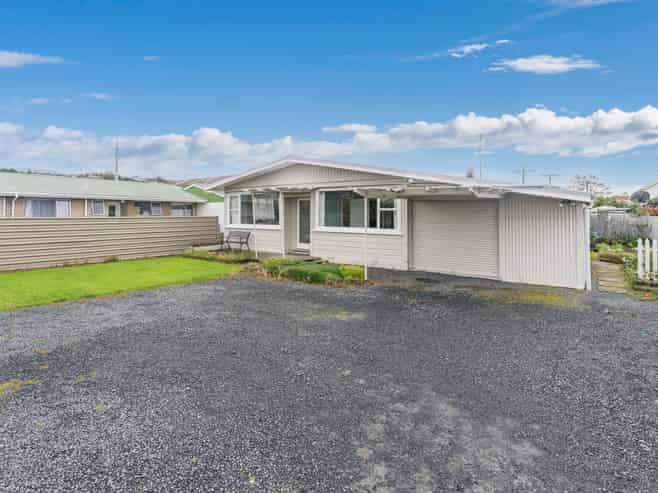 21 Bradshaw Street, SOUTH DUNEDIN