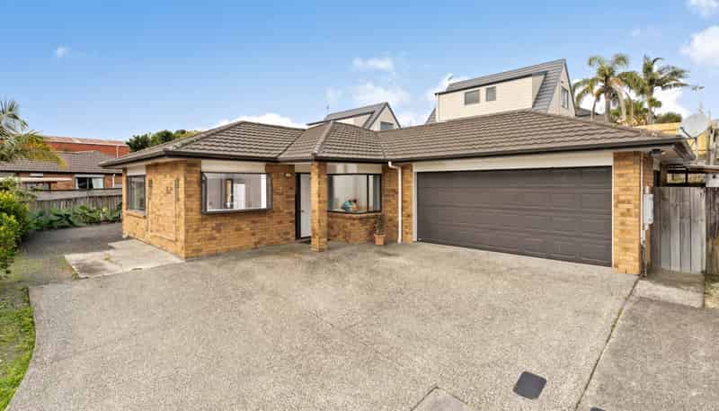 9 Claywest Place, Glen Eden