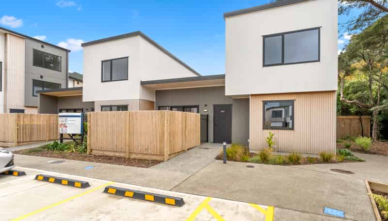 14/4 Tawhai Street, Stokes Valley
