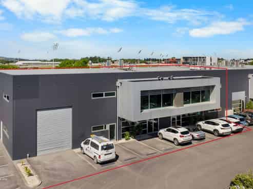 Modern Industrial Unit