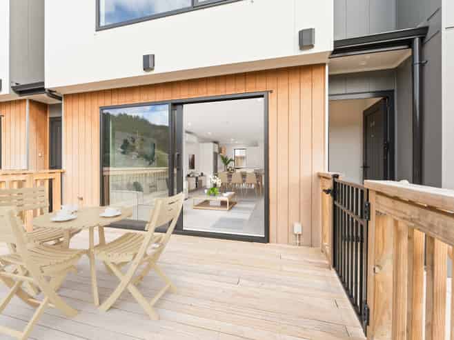 6/4 Tawhai Street, Stokes Valley