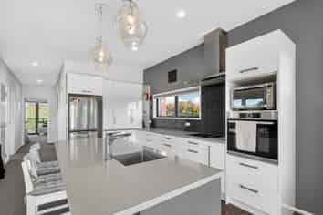 33 Hihitahi Rise, Paihia