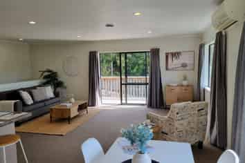 A/17 Tikorangi Place , Morningside