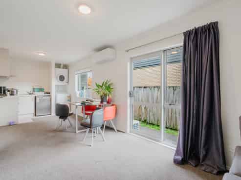 2/52 Helena Road, Hillcrest
