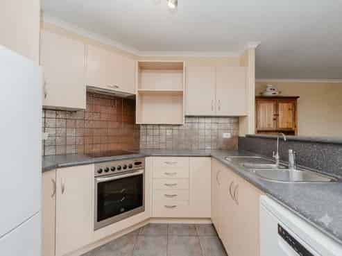 296 Thomas Road, Rototuna North