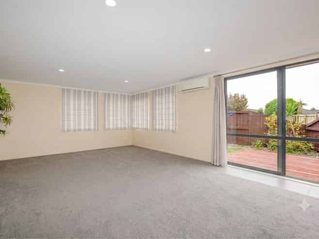 296 Thomas Road, Rototuna North