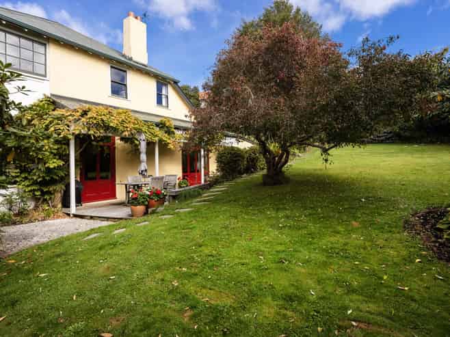 9 Scarba Street, Roslyn