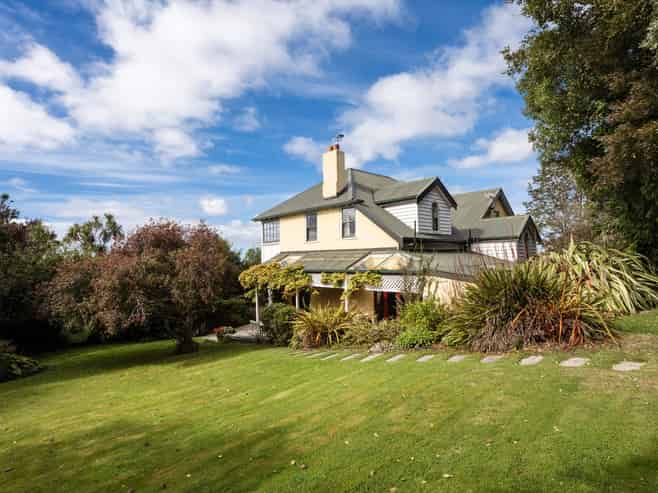 9 Scarba Street, Roslyn