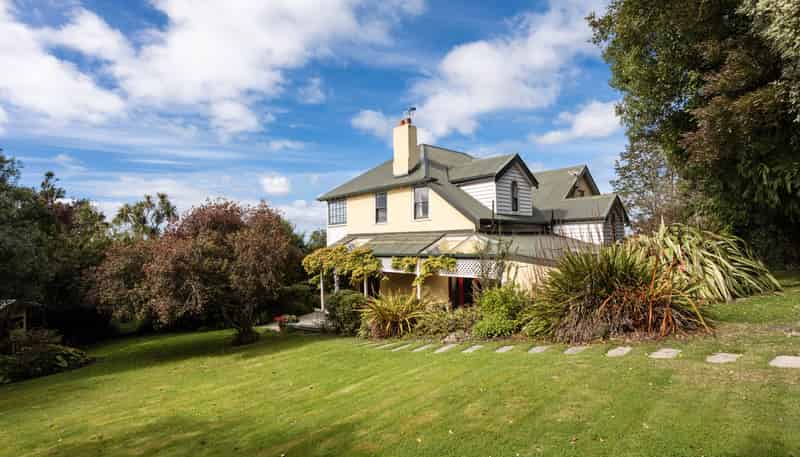 9 Scarba Street, Roslyn