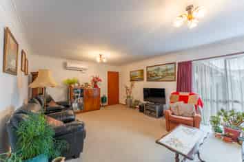 1 Orielton Place, Gleniti