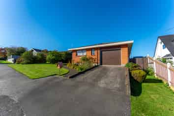 1 Orielton Place, Gleniti