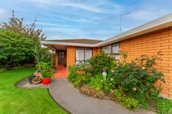 1 Orielton Place, Gleniti