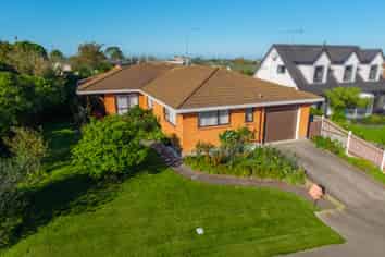 1 Orielton Place, Gleniti