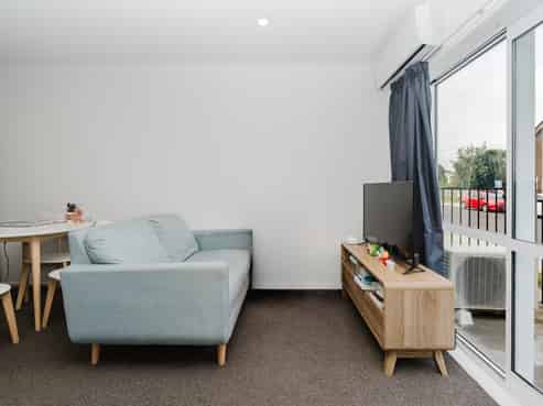 2/10 Burrows Place, Frankton