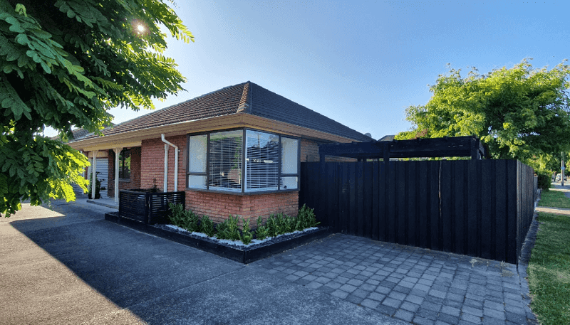 1/68 Abberley Crescent, Saint Albans