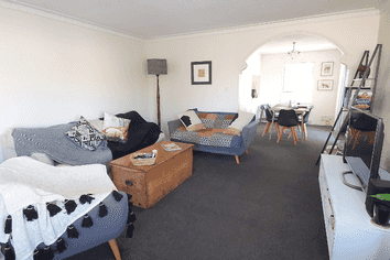 1/68 Abberley Crescent, Saint Albans