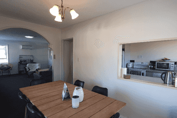 1/68 Abberley Crescent, Saint Albans