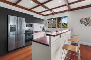 24 Norwood Road, Bayswater