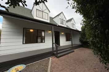 16 Willowstream Grove, Cloverlea