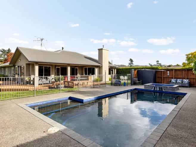 8B Morgan Rise, Whatawhata