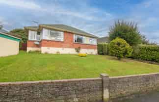 35 Columba Avenue, Calton Hill