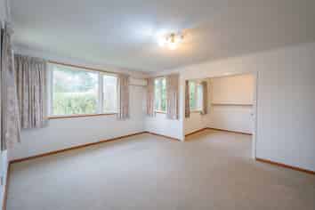 35 Columba Avenue, Calton Hill