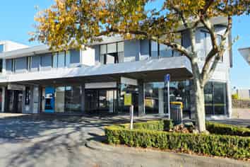 High Profile Greerton Location