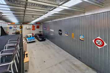 Sought after business park!