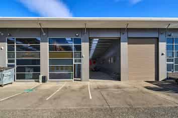 Sought after business park!