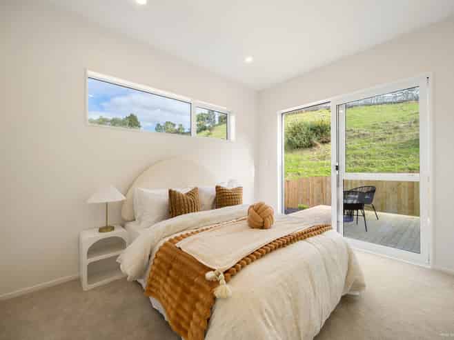 42 Ara Taha Crescent, Orewa