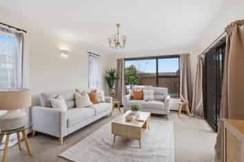 2/119 Reynolds Avenue, Bishopdale
