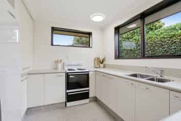 2/119 Reynolds Avenue, Bishopdale