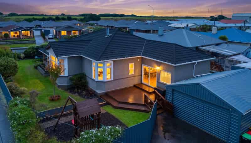 88 Victoria Road, SAINT KILDA