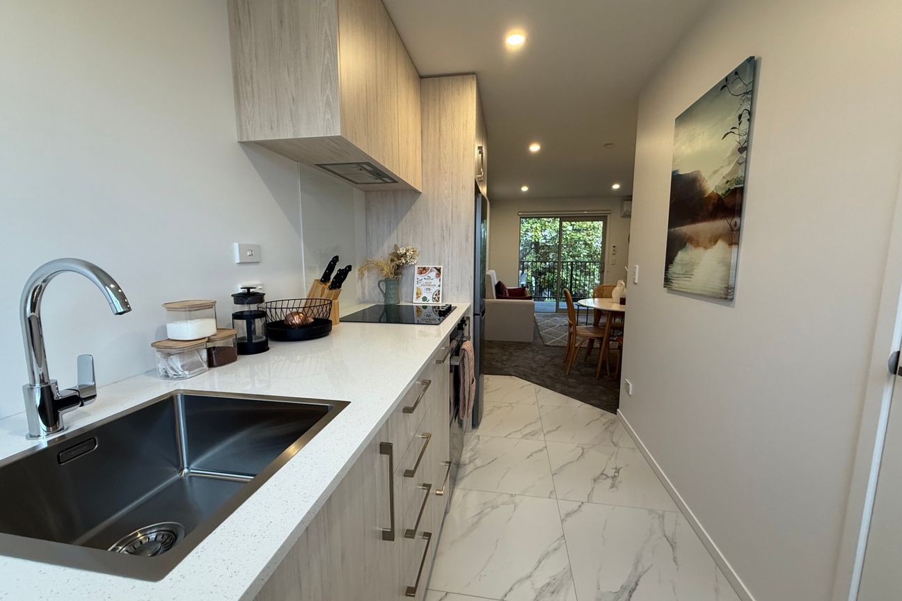 Easy care living! - Vista 6