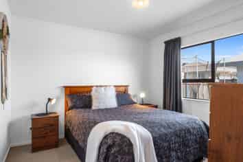 3/3 Tainui Street, STOKE