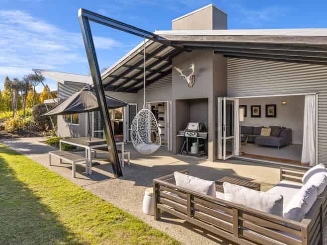 16 Allenby Place, Wanaka