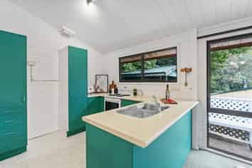 8F Nevada Drive, Merrilands