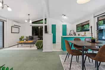 8F Nevada Drive, Merrilands