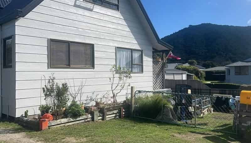 4A Beach Road, Wyndham Surrounds