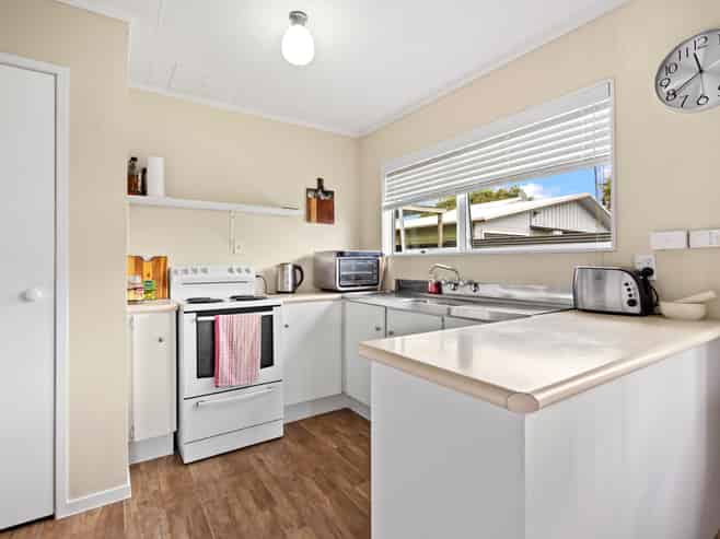 1 Rerewai Place, Tikipunga