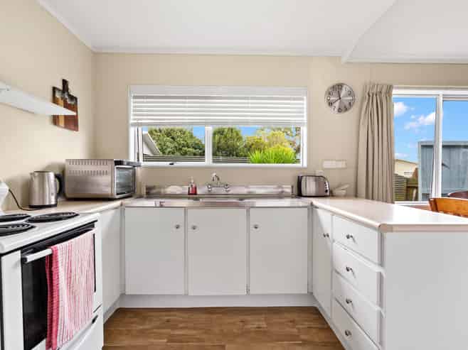 1 Rerewai Place, Tikipunga