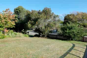 17 Chums Rd, Paraparaumu Beach