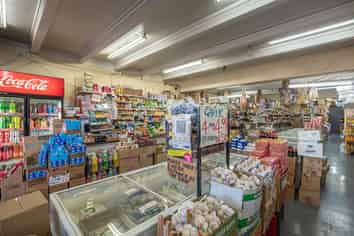 ROAD FRONTAGE HOTSPOT - HIGH-TRAFFIC RETAIL FOR LEASE